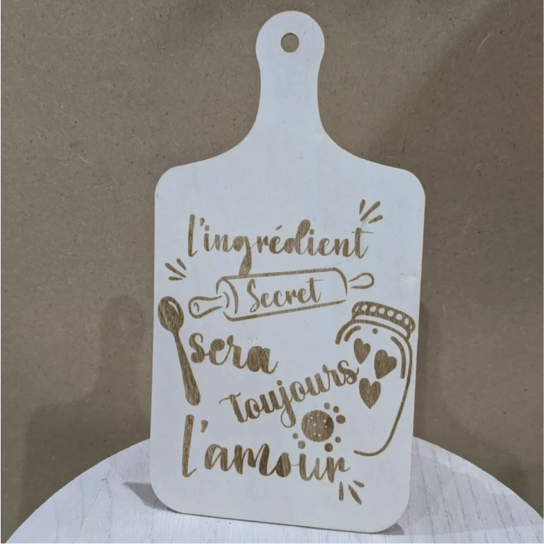découpe et impressionplanche apéro personnalisée